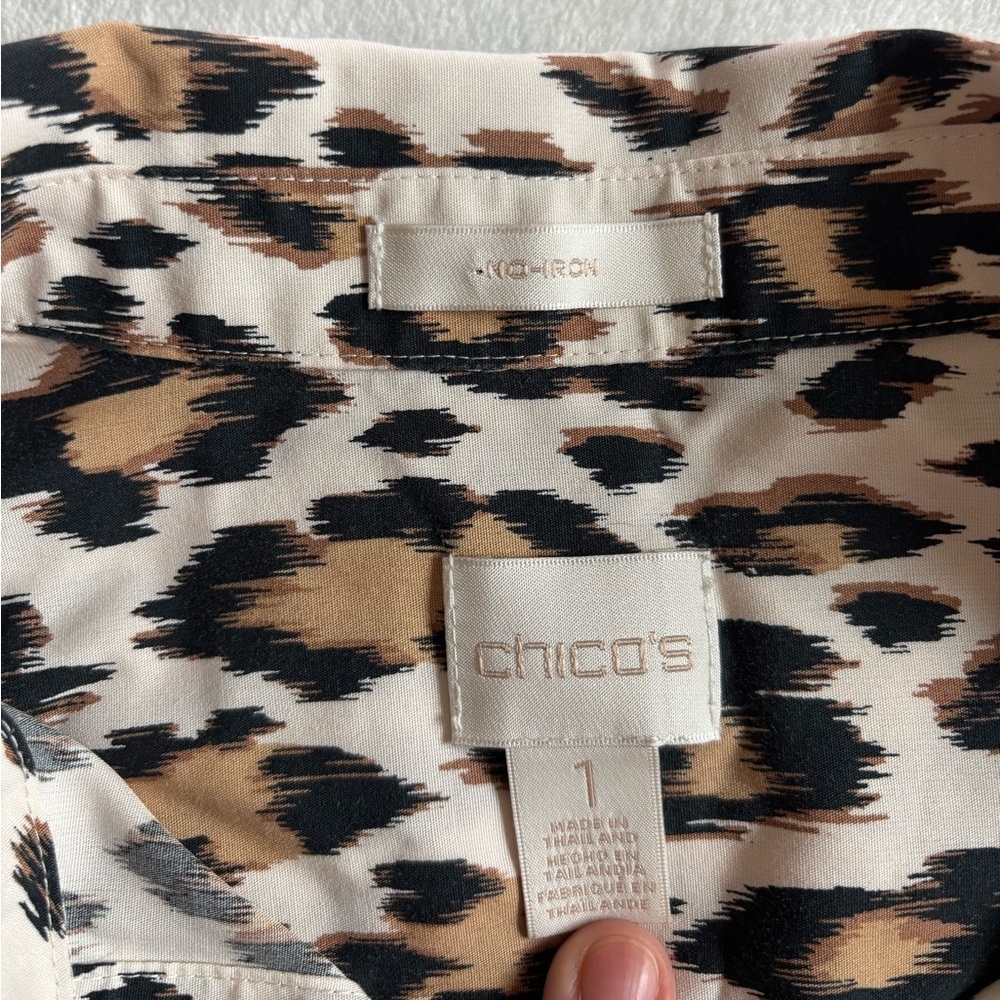 Chico's Blouse Top Size 1(M) Animal/Leopard Print Button-Down Long sleeve Cotton - Picture 10 of 11